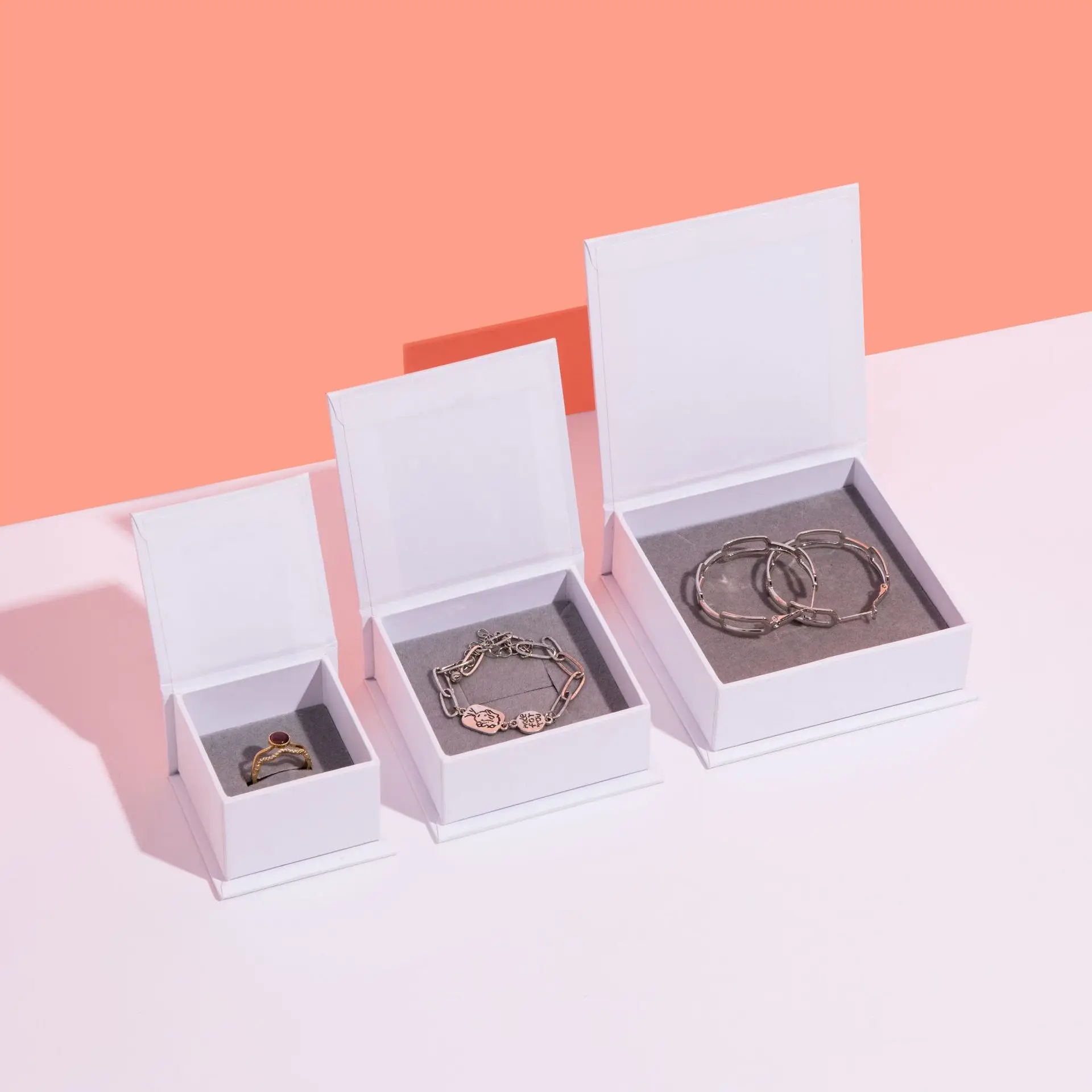 10-pack Bulk Solid Color Closure Top Flip Jewelry Gift Box Packaging Magnetic Jewellery Paper Boxes With Grey Sponge Wholesale
