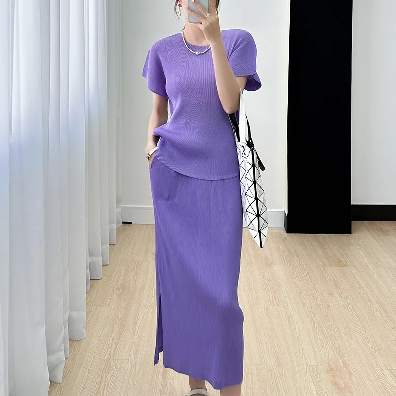 

Женский комплект из двух предметов миаке, комплект из двух предметов с короткой юбкой миаке и топом с коротким рукавом, лето 2024