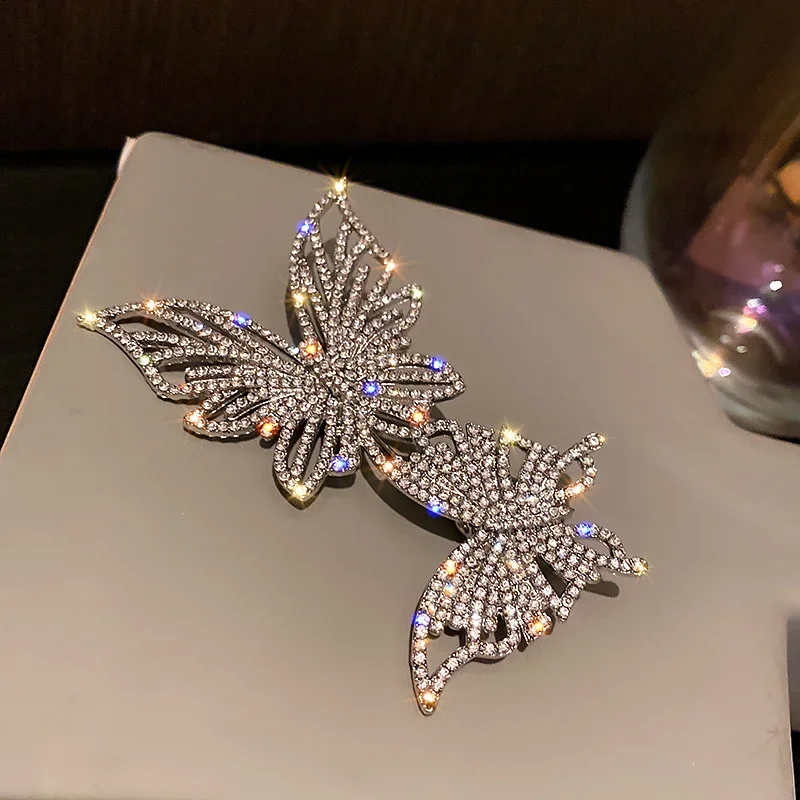 Broche Art Déco Papillon Strass Diamantés Sur Métal Argenté - Occasion Bon état