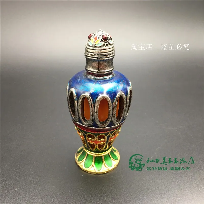 

Antique collection, pure handmade copper inlaid gemstones, antique Tibetan snuff bottles, smoking utensils, handicraft gifts