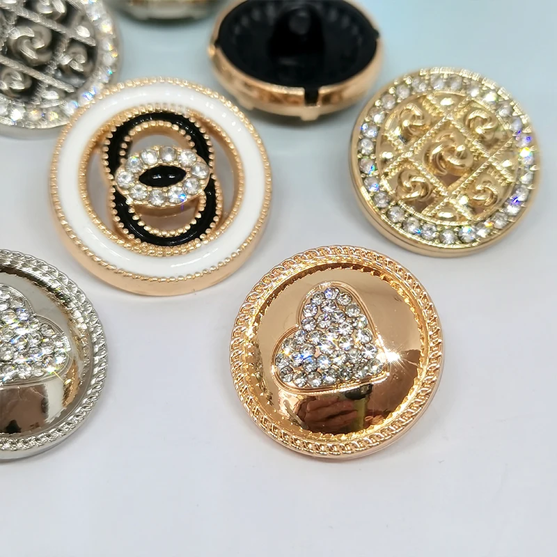 17.5/20/23MM Fashion Rhinestone Round Buttons Of Clothing Wholesale ...