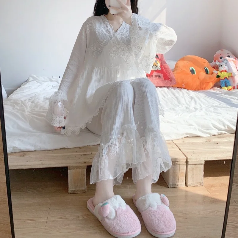 Ins Pajamas Spring Autumn 2022 Long Sleeve V-neck Embroidery Sweet Homewear Lace Patchwork 2 Piece Set Sleepwear Women