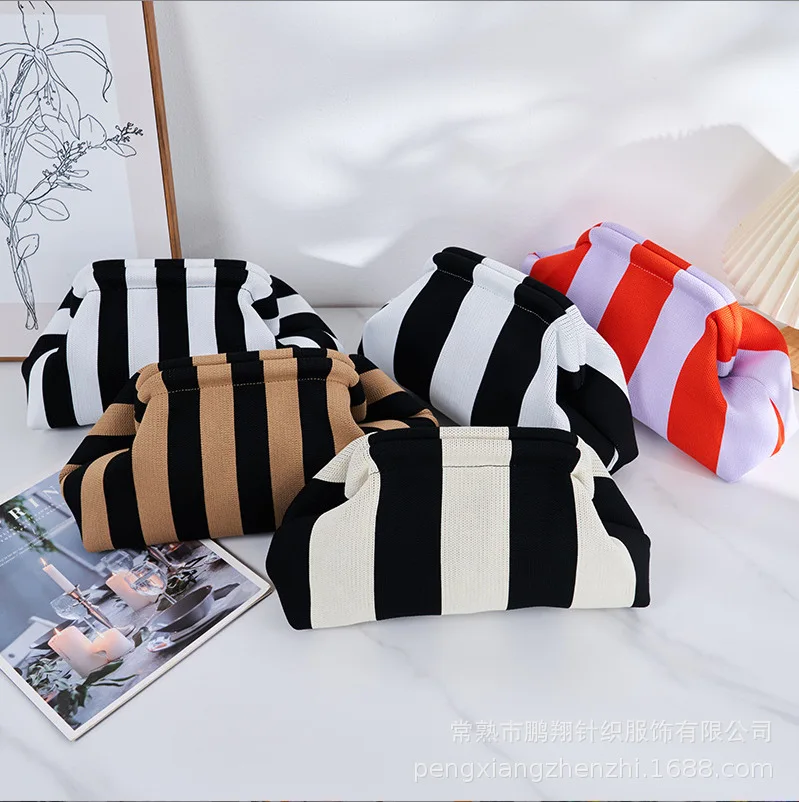 New Summer Beach Clutch Bag Women Contrast Color Crochet Handbag Knitting Dumpling Clutch Lady Cute Cloud Casual Colorblock Bag
