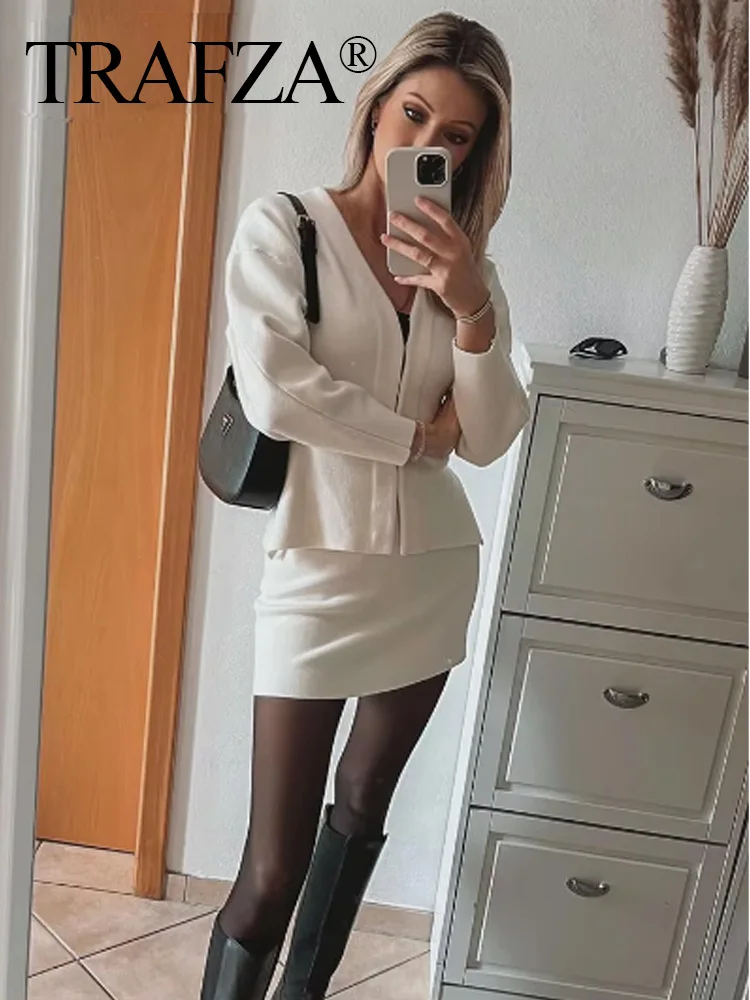 TRAFZA 2024 Autumn Slim Skirts Sets Wine Red Solid V-Neck Long Sleeve Cardigan+ A Line Mini Skirts Mujer Roupas Casual Street 6