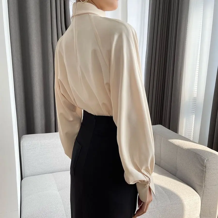 2024 Spring and Autumn New French Stand up Neck Lantern Sleeve Top Shirt Light Mature Style Gentle Long sleeved Shirt