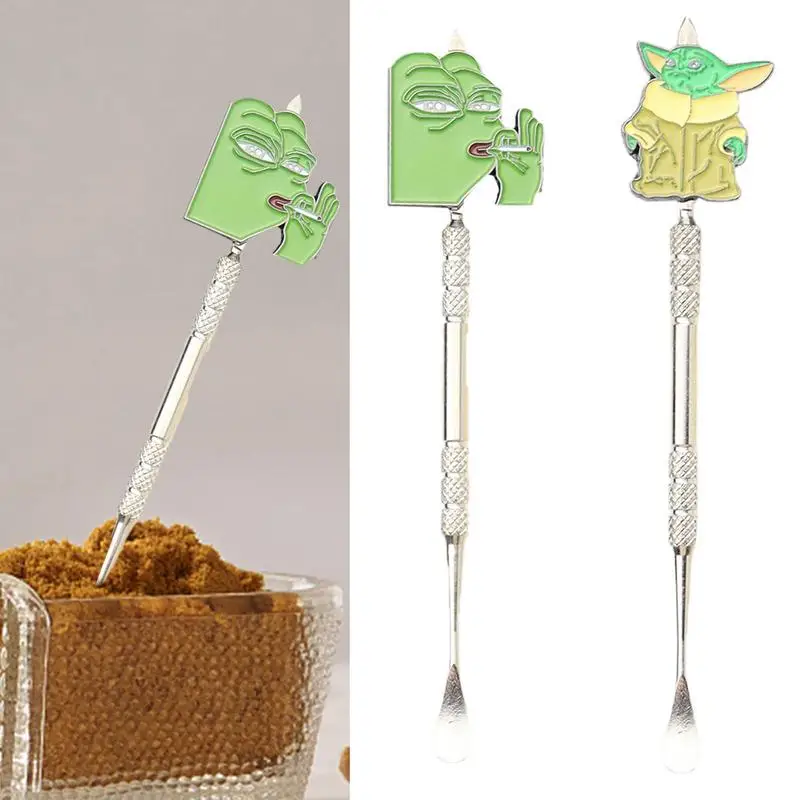 Cartoon Badge Sculpture Scrape Stick Stainless Steel Tool Smoking Pipe Spoon Smoke Spatula Wax Oil Cleaning Carving Tools