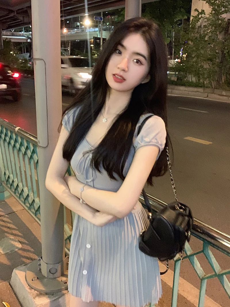 Sexy Knitted Dresses for Women V-neck A-Line Pleated Mini Dress Korean Fashion Solid Autumn Knitting One Piece Vestido Mujer New