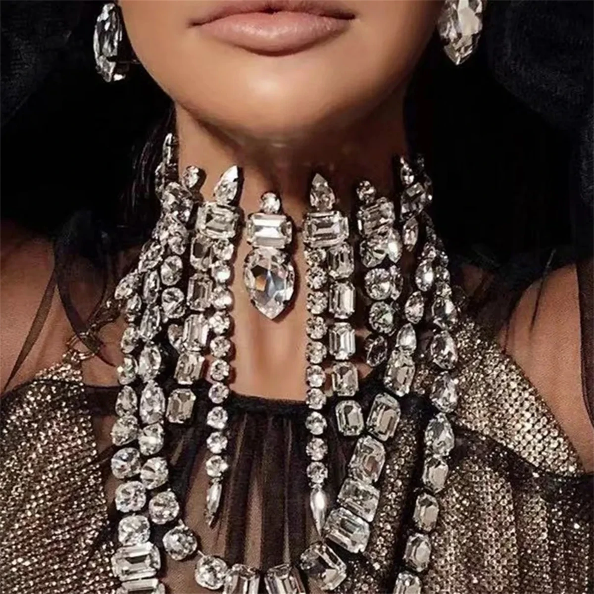 Modische glänzende übertriebene Strass-Quasten-Halskette, exquisiter Luxus-Braut-Hochzeitsschmuck, Party-Halsketten-Zubehör