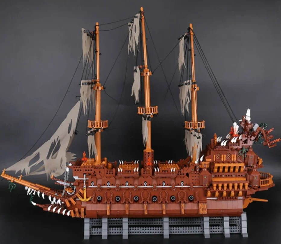 Lepin Pirates Of The Caribbean Flying Dutchman Mould King 13138