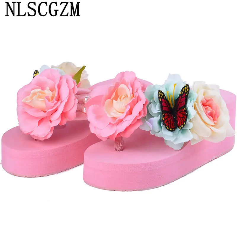 

Тапки женские на платформе, роскошные летние шлепанцы с цветами, на танкетке