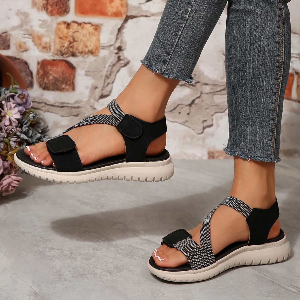 2026 Damen Neue Modische Elegante Sandalen Sommer Outdoor Sport Strand Keilabsatz Höhenerhöhende Bequeme Offene Zehenschuhe – Detail 12