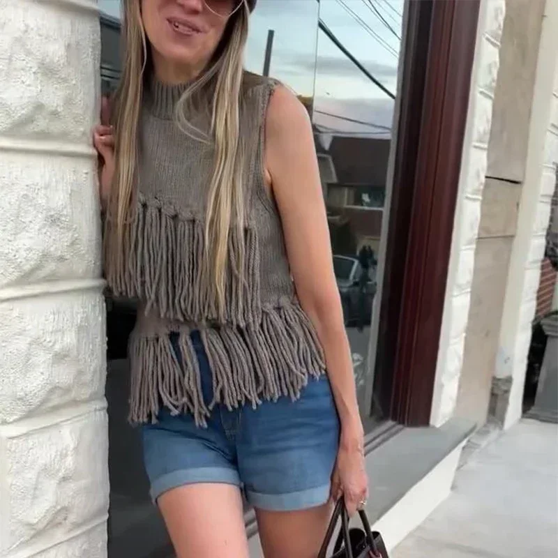 Chaleco de punto con borlas de calle para mujer, suéter de cuello medio alto, sin mangas, ajustado, camiseta sin mangas para mujer, primavera 2025, ropa de abrigo suave para mujer