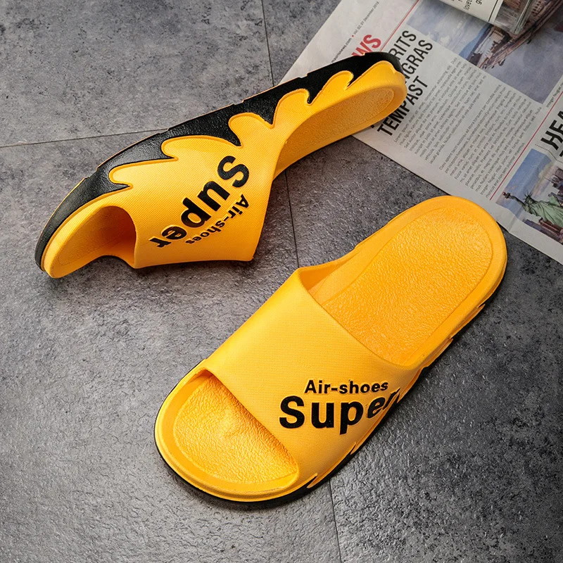 

Super Slippers for Men's New Summer Anti-skid and Wear-resistant Sandals for Beach Slippers for Couples To Wear Externally