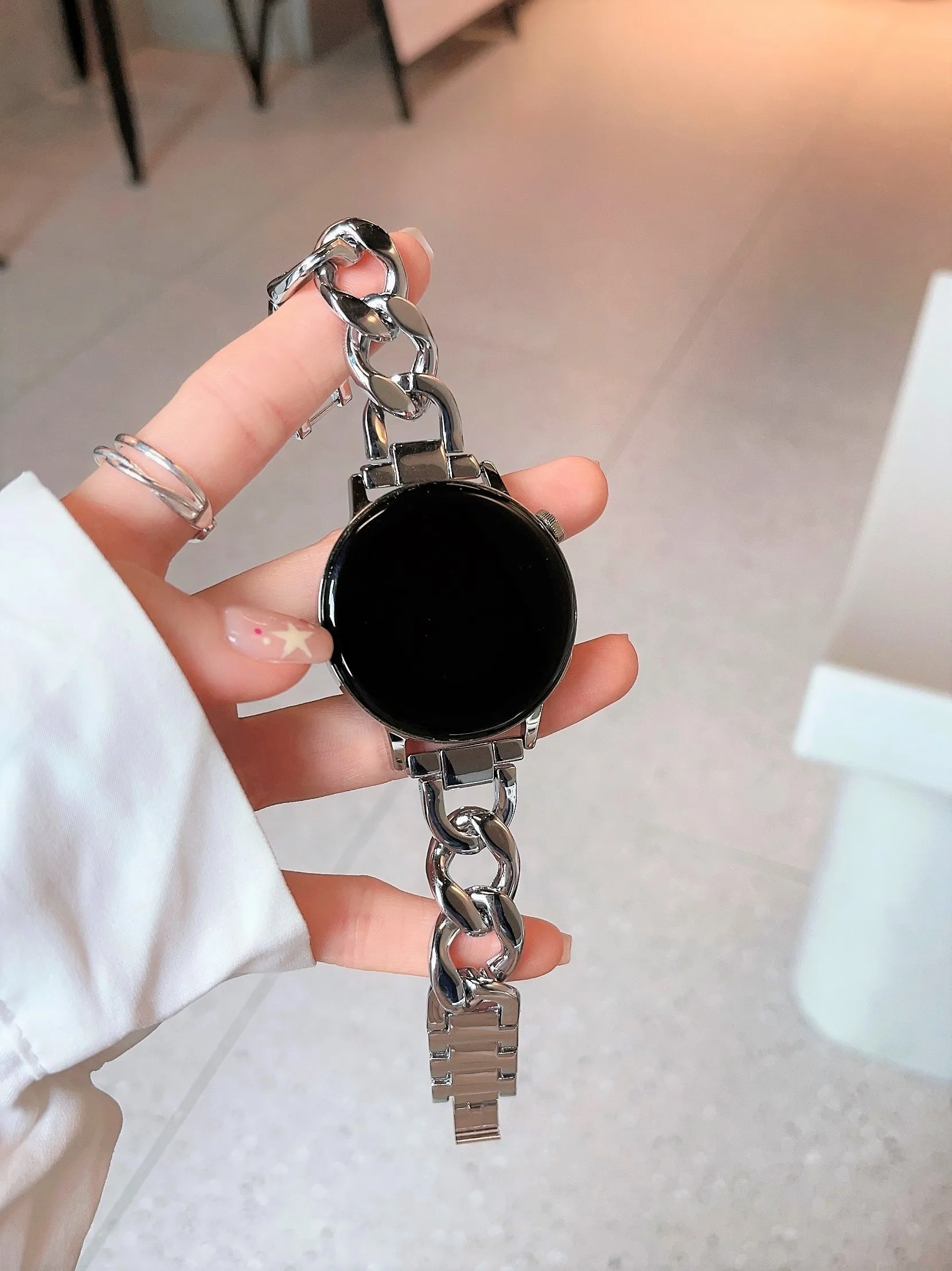 Sleek Metal Chain Bracelet - Premium 20mm/22mm Band