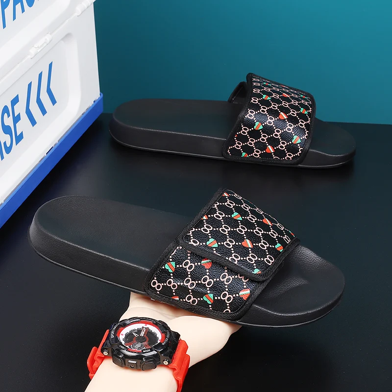 Unique Multi Style Letter Printed Women's Slippers Exquisite Workmanship Fashionable Simplicity Men Slippers