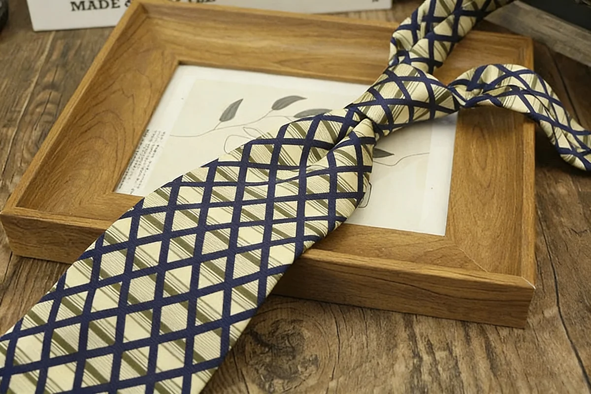 10cm Oversized Neck Ties For Men British Style Casual Brown Floral Yellow Silk Necktie Meeting Groom Young Boys Tie Suit Cravat