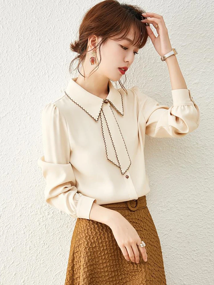 

Женская шифоновая блузка с длинным рукавом и отложным воротником