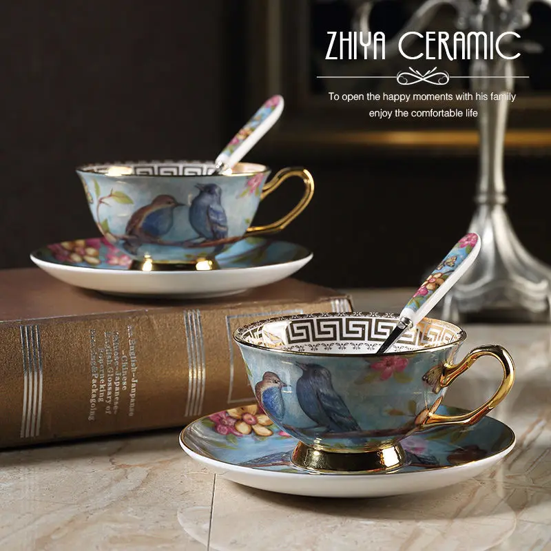 

High-End Coffee Cups with Spoon, Simplicity Household, High Appearance, Afternoon Tea, Bone China, Creative Retro Cup and Saucer