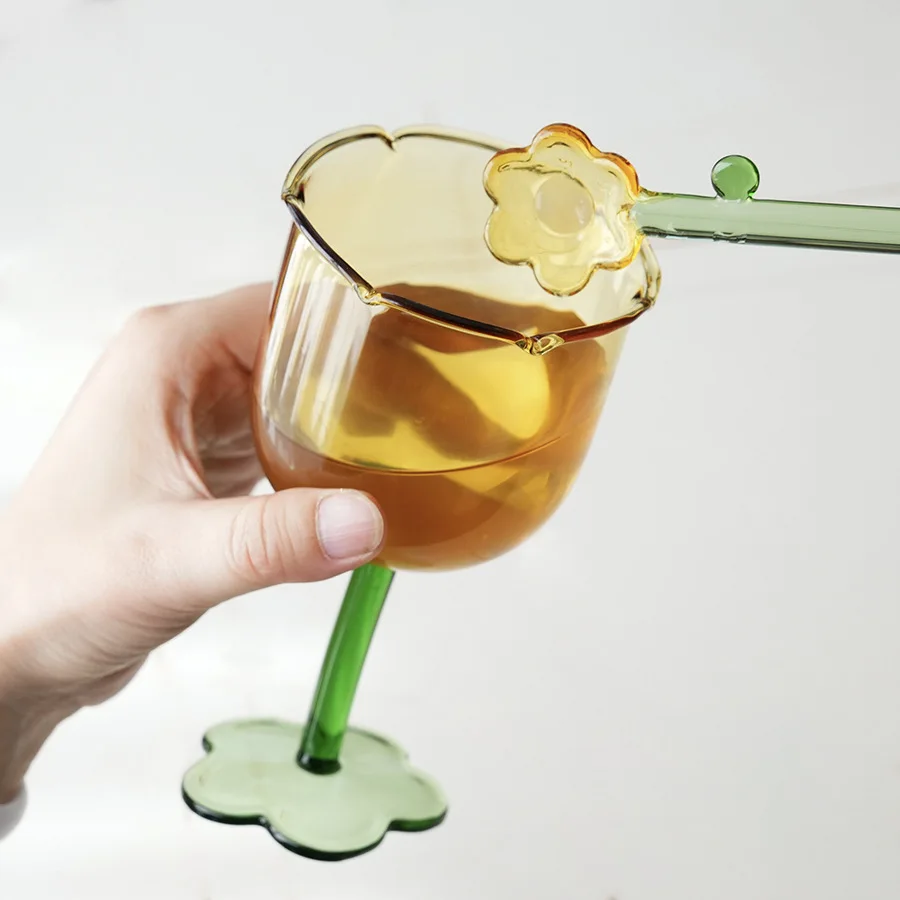1 Piece Vintage Floral European Flower Style Yello Top Green Bottom Glass Goblet Red Wine Glasses Champagne Flute Glass Cup