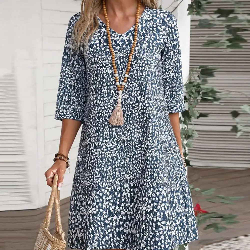 

Женское мини-платье с V-образным вырезом, свободного кроя