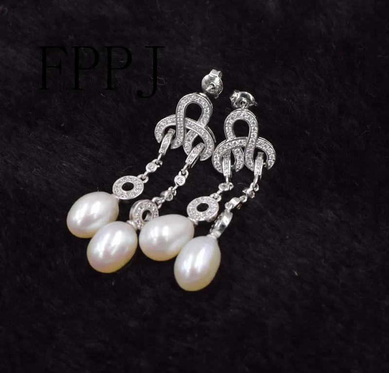 

one pair white freshwater pearl rice 7-9mm hook earrings wholesale beads