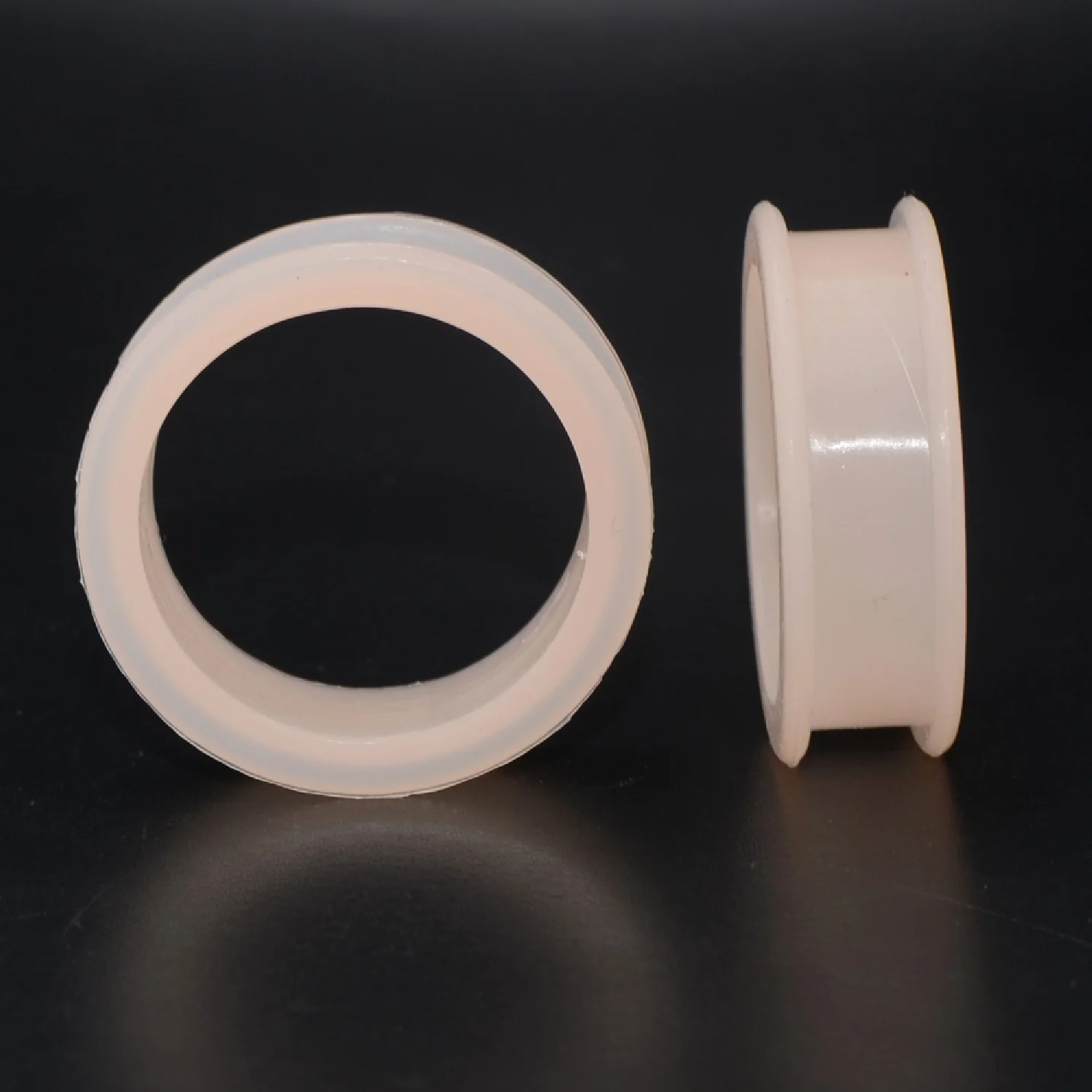 1Pair 3mm-48mm große Größe hohle schwarze Silikon flexible doppelte Flared Fleisch Ohr Tunnel Stecker Gauge Expander Tragen Schmuck – Detail 5