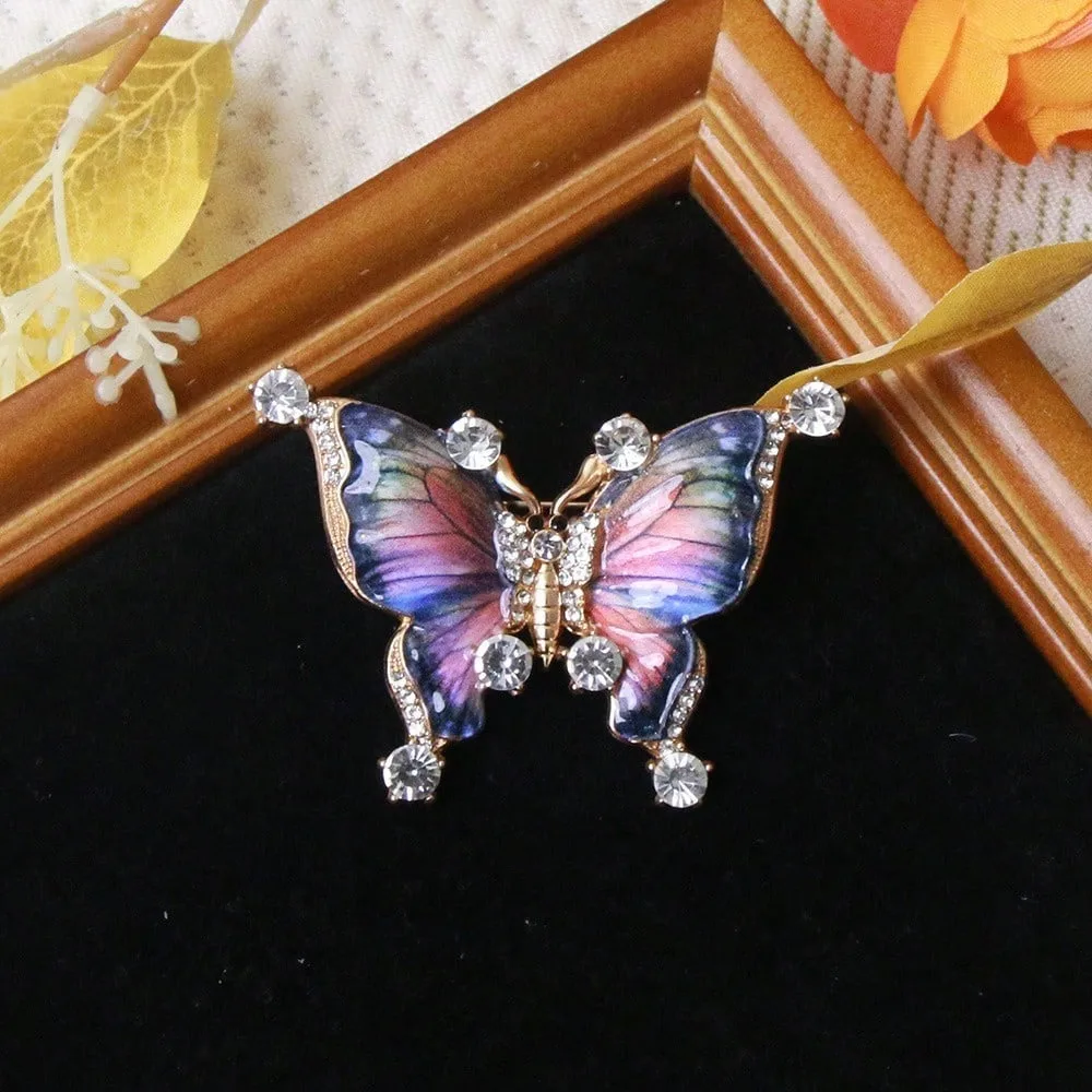 Elegant Butterfly Brooch: Unisex Jewelry Accessory