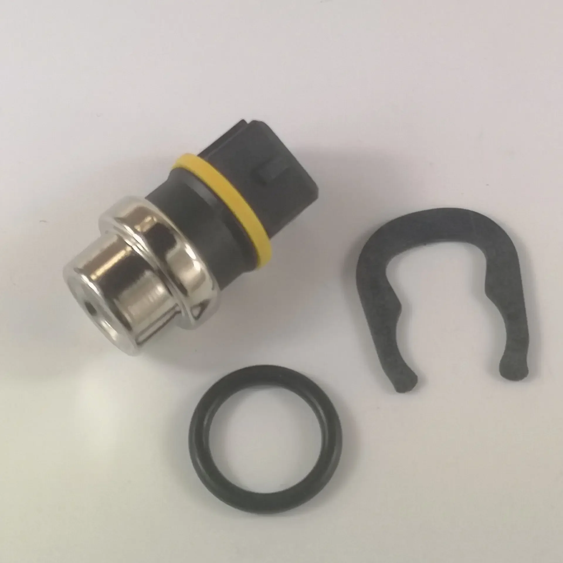Water Coolant Temp Temperature Sensor Sender temperature sensor 6U0919501B 357919501A 357 919 501A / 6U0 919 501B / 6U0 501 B