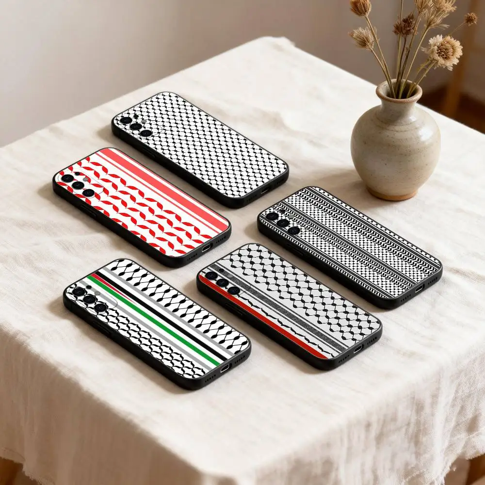 Palestinian Hattah Keffiyeh Design Black Phone Case