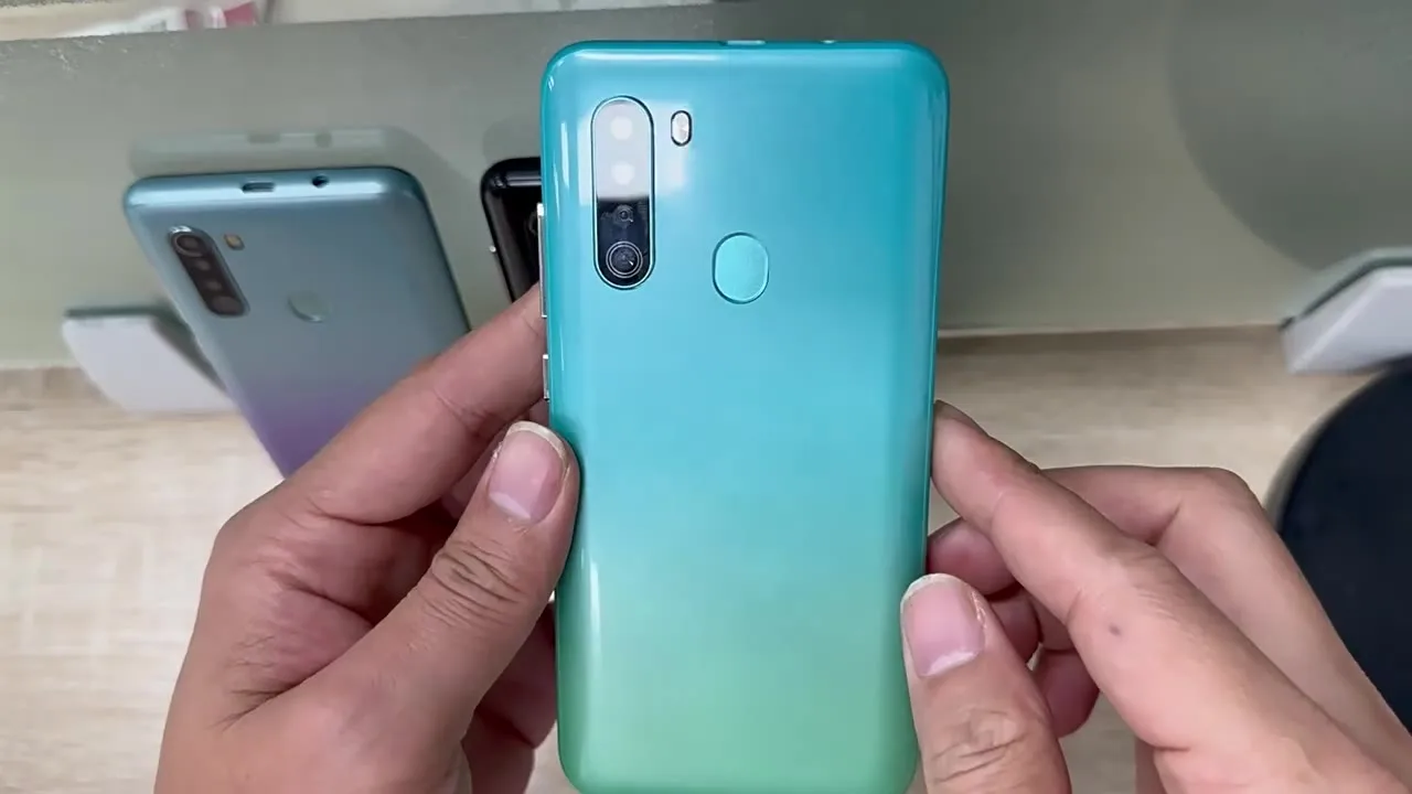 FUFFI-P24インチAndroidスマートフォン,5.0 GB ROM, 2GB RAM,メガ