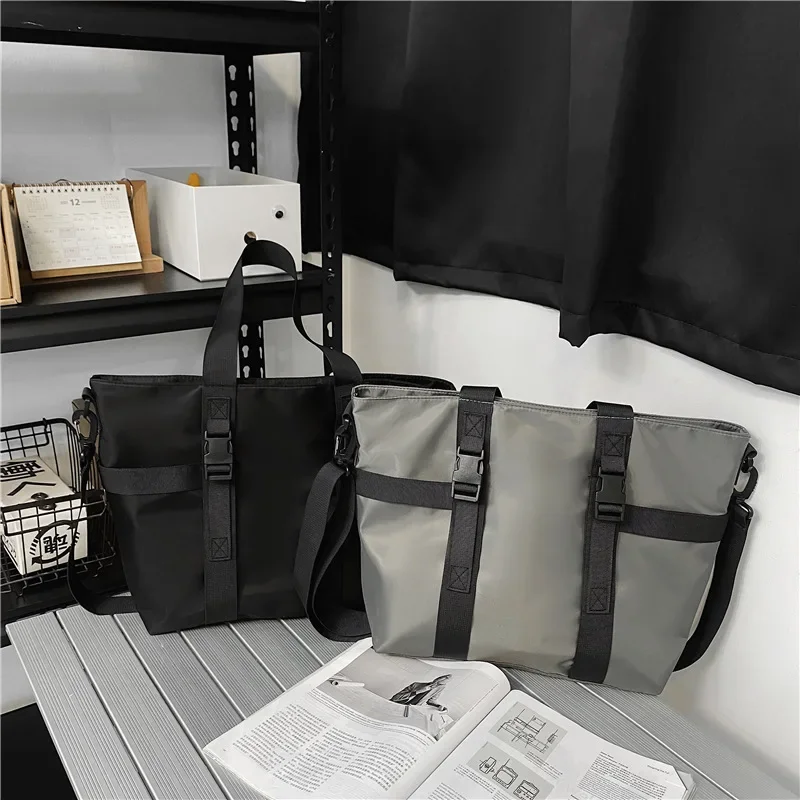 Men's Faionable Large Capaci oulder Bag Travel Handbag Casual Bapa Ox Cloth Zipper Closure Soft Handle Durable Crossbody Bags