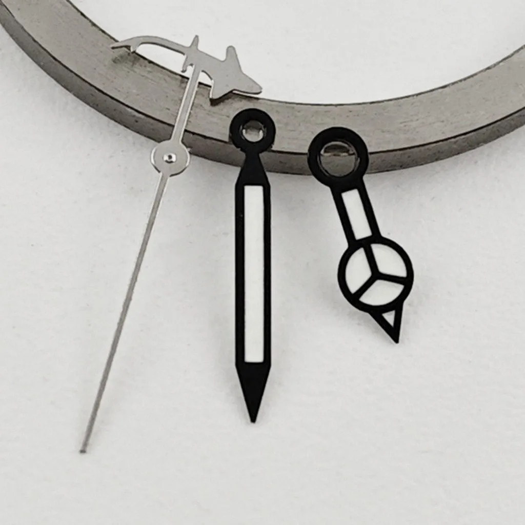 Green Luminous Shark Design Watch Hands with Second Hand Indicator