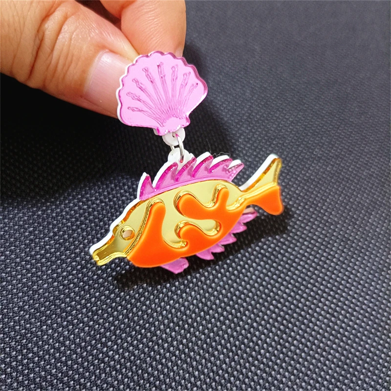 KUGUYS Fisch-Acryl-Spiegel-Ohrringe für Damen, grün-goldfarben, niedlicher Schmuck, Modeaccessoires – Detail 12