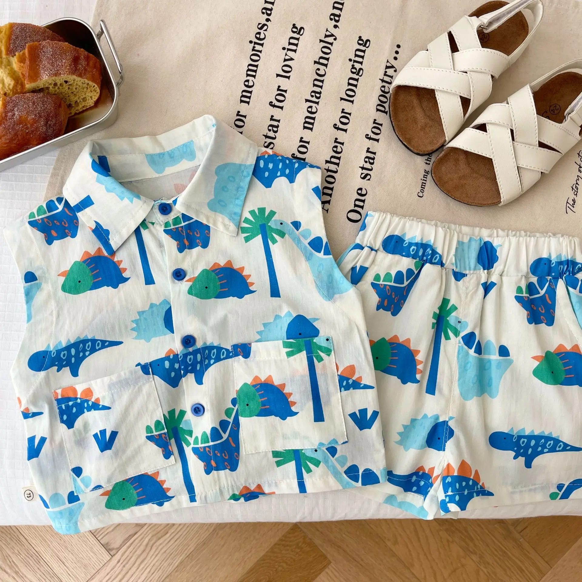 2023 Kids Baby Fashion 2-Piece Summer Beach Clothes Set for Toddler Children Boys: Sleeveless Print Top Shirt+Shorts