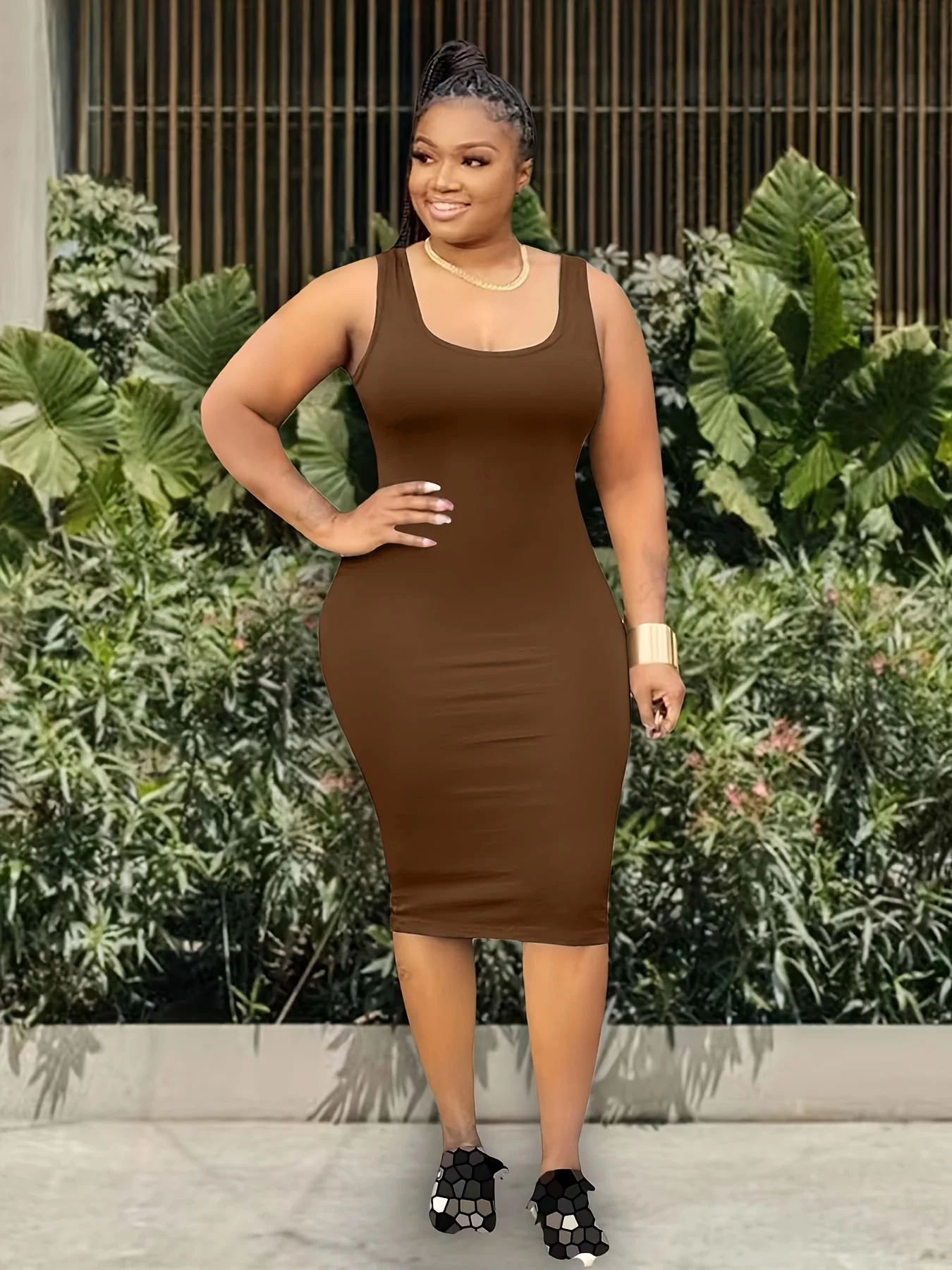 Comfortable Plus Size Women’s Round Neck Sleeveless Dress Plus Size color: Brown