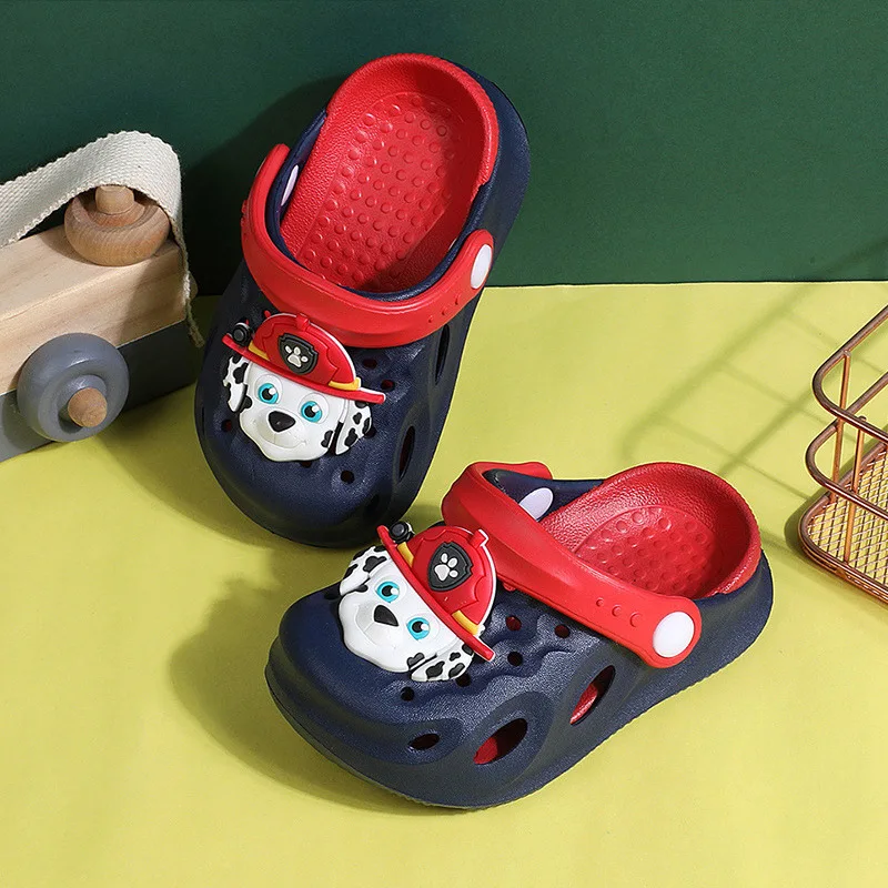 thumbnail image 1 of Zapatillas de la Patrulla Canina para niños, sandalias de persecución con figuras de Anime de verano, zapatos creativos con agujeros para la playa y dibujos animados para exteriores, regalos de cumple, 1 of 5