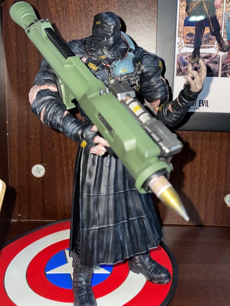 Em estoque genuíno patriot estúdio residente mal nemesis-t tipo/grande  chefe modelo 22cm pvc figura de ação decoração presente - AliExpress, image size:800x1066