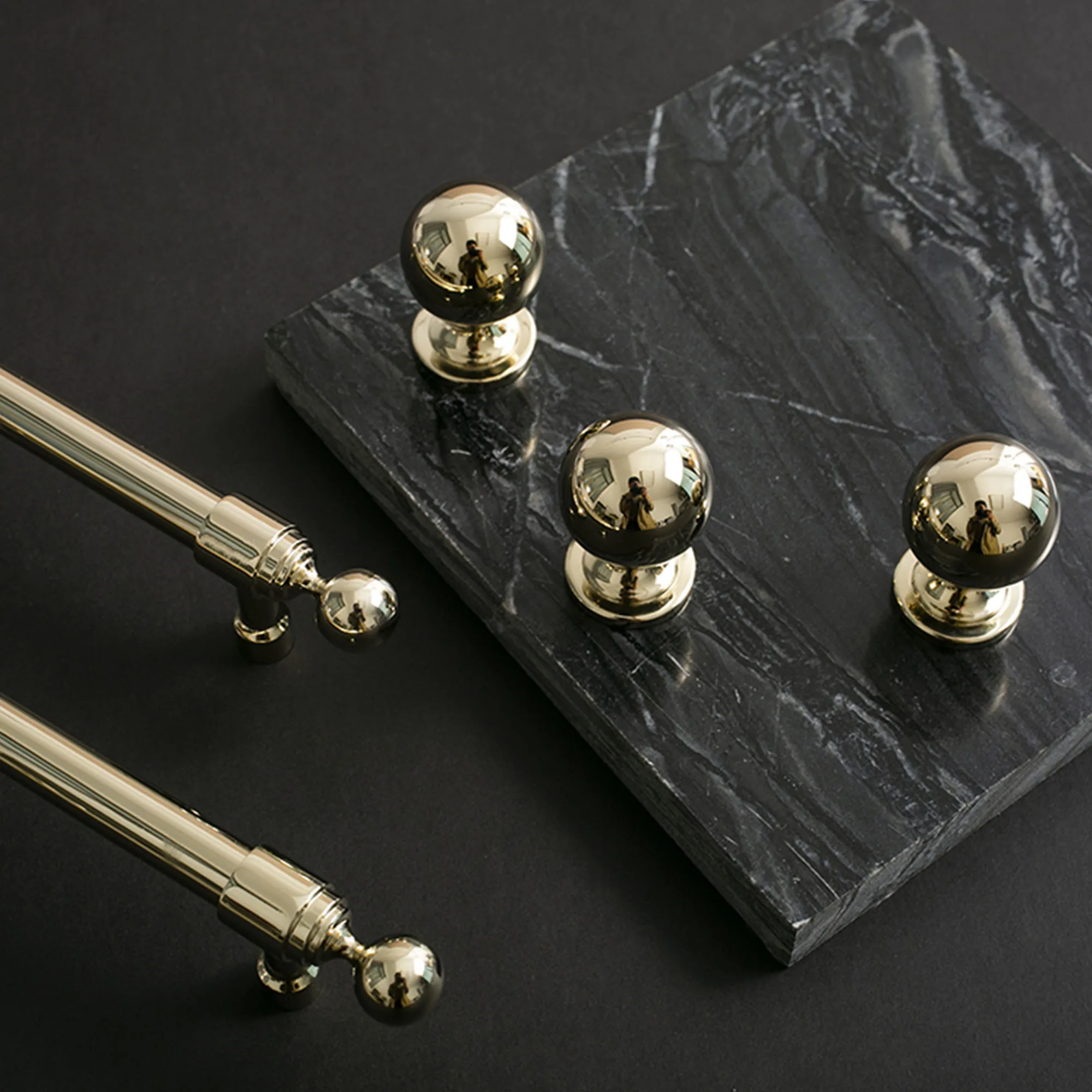 High end Furniture Knobs and Handles Light Luxury Kitchen Pulls