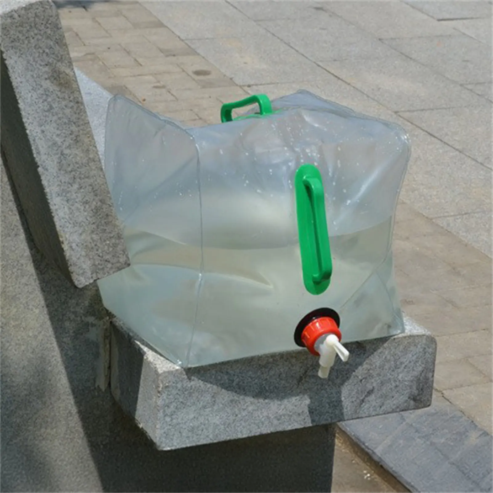 TPU 접이식 물 저장 가방 20L 캠핑 하이킹 피크닉 및 비상용 밀봉 밸브가 있는 투명 휴대용 용기