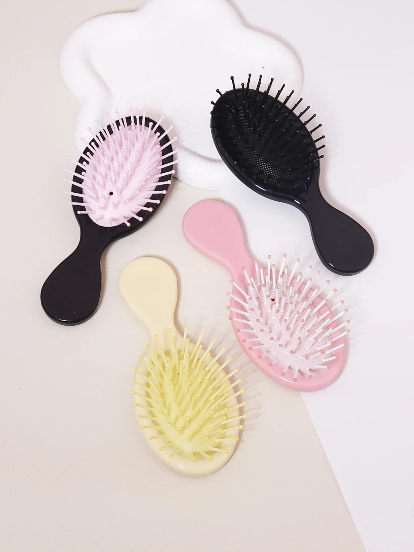 Portable Mini Hair Brush for Girls Hair Care and Real Wigs 1pcs
