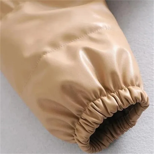 가을/겨울의 트렌디한 여성 아우터 2023