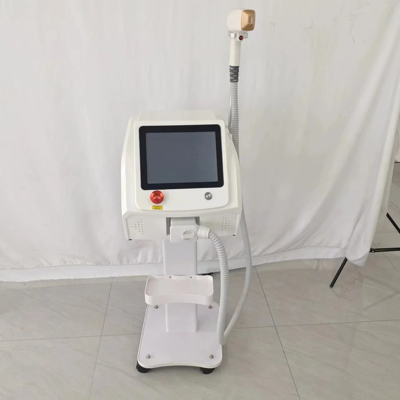 

Professional 808nm Diode Hair Removal Hair Removal Skin Rejuvenation Ice Titanium Device Multi Wavelengths Depilation Machine