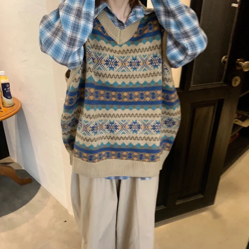 

Women Vintage Vest Spring Fall Fashion Plaid Pattern Stripe V-neck Thin Pullover Waistcoats Casual Loose Sleeveless Knit Sweater