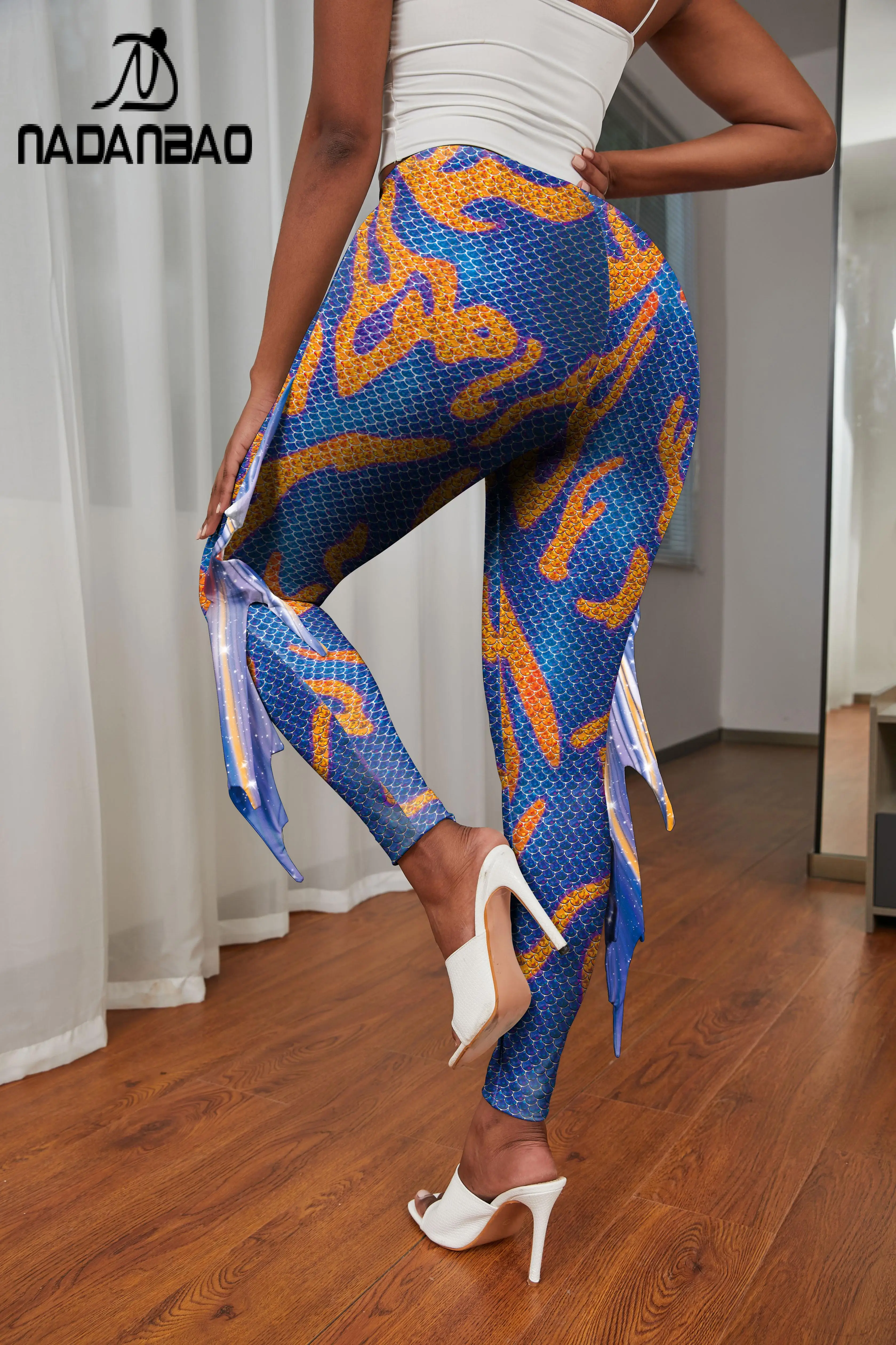 Mandarin Goby Capri Leggings – Finfolk Productions