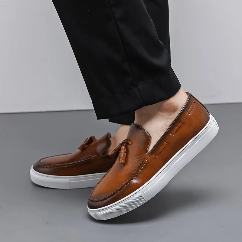 Brand High Quality Tassels Men's Shoes Handmade Leather Footwear Casual Business Flats Outdoor Soft Soled Travel Slip-on Shoes