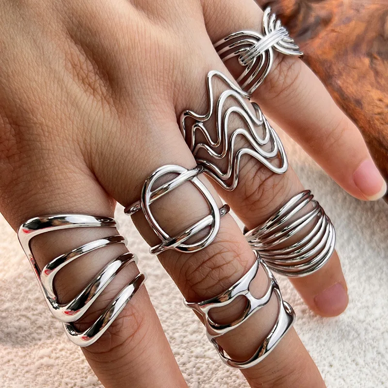 Chic Multilayer Twist Metal Linearity Geometric Rings for Women Men Stainless Steel Ripple Irregular Finger Ring Unisex Jewelry