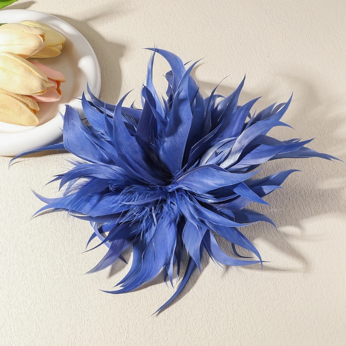 22CM Stylish Large Feather Brooch for Women Luxury Fashion Colorful Lapel Pins Party Weddings Clothing Jewelry Accessories Gift