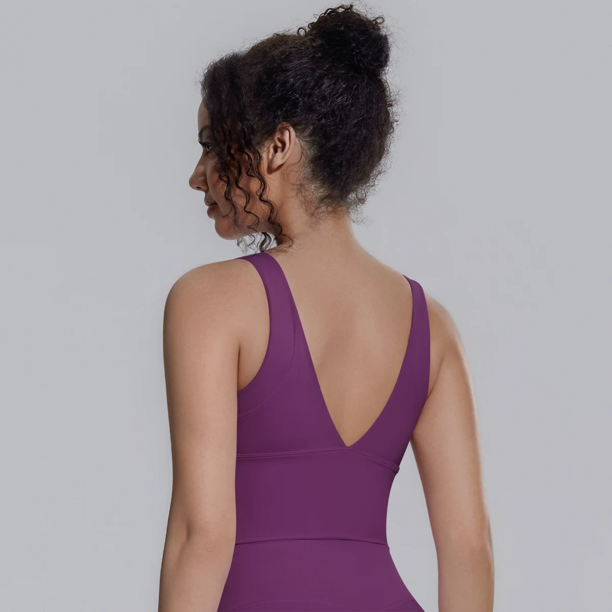 New Backless Yoga Vest for Woman Yoga Underwear with Chest Pad Summer Breathable Workout Top Running Shockproof Sports Bra