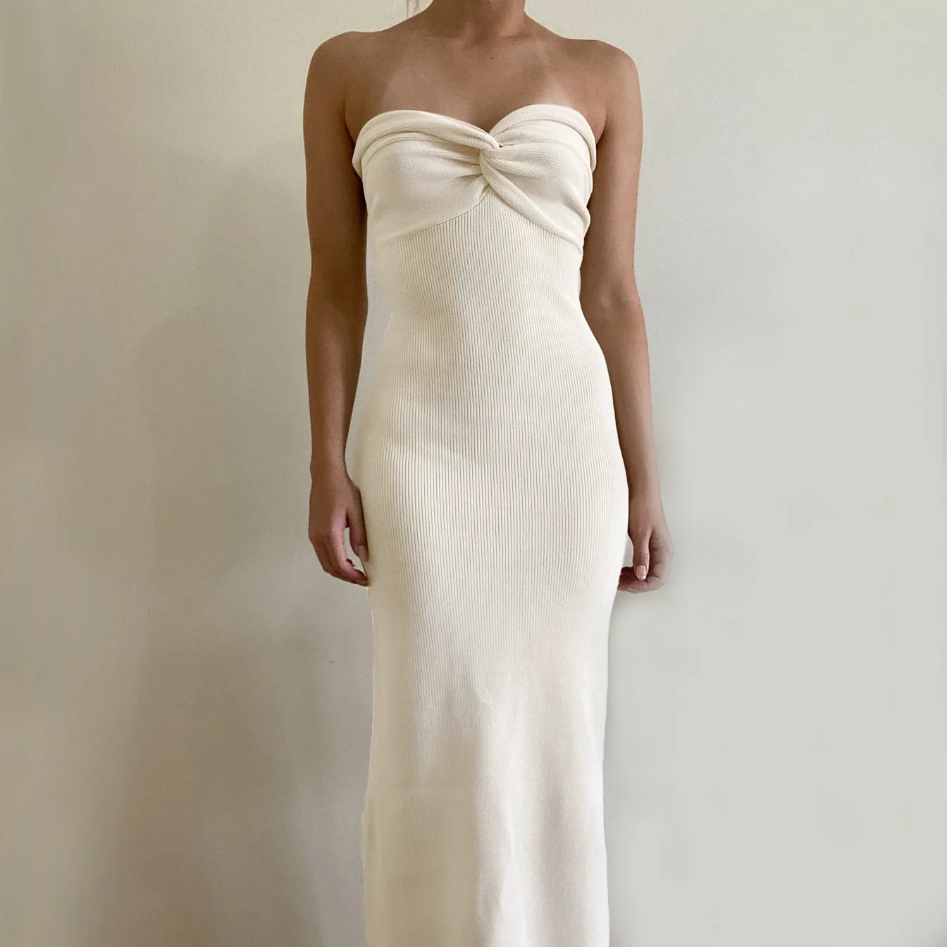 

Осенне-зимнее сексуальное трикотажное платье-свитер женское 2022 без бретелек с открытой спиной Длинные Макси платья без рукавов вечерние платья Y2K