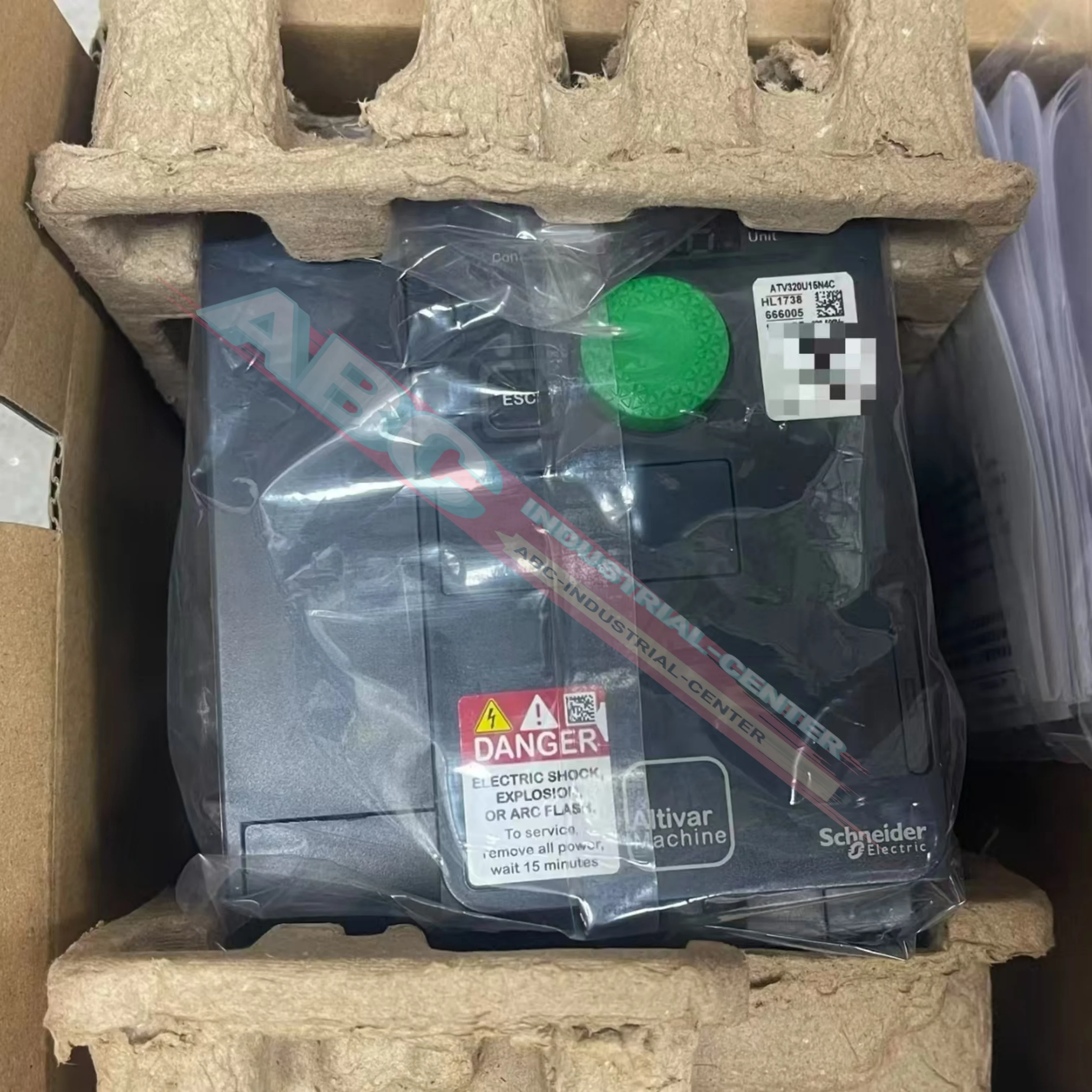 ATV320U04N4C 브랜드 ATV320U15N4C 주파수 변환기 ATV320U30N4C 신제품